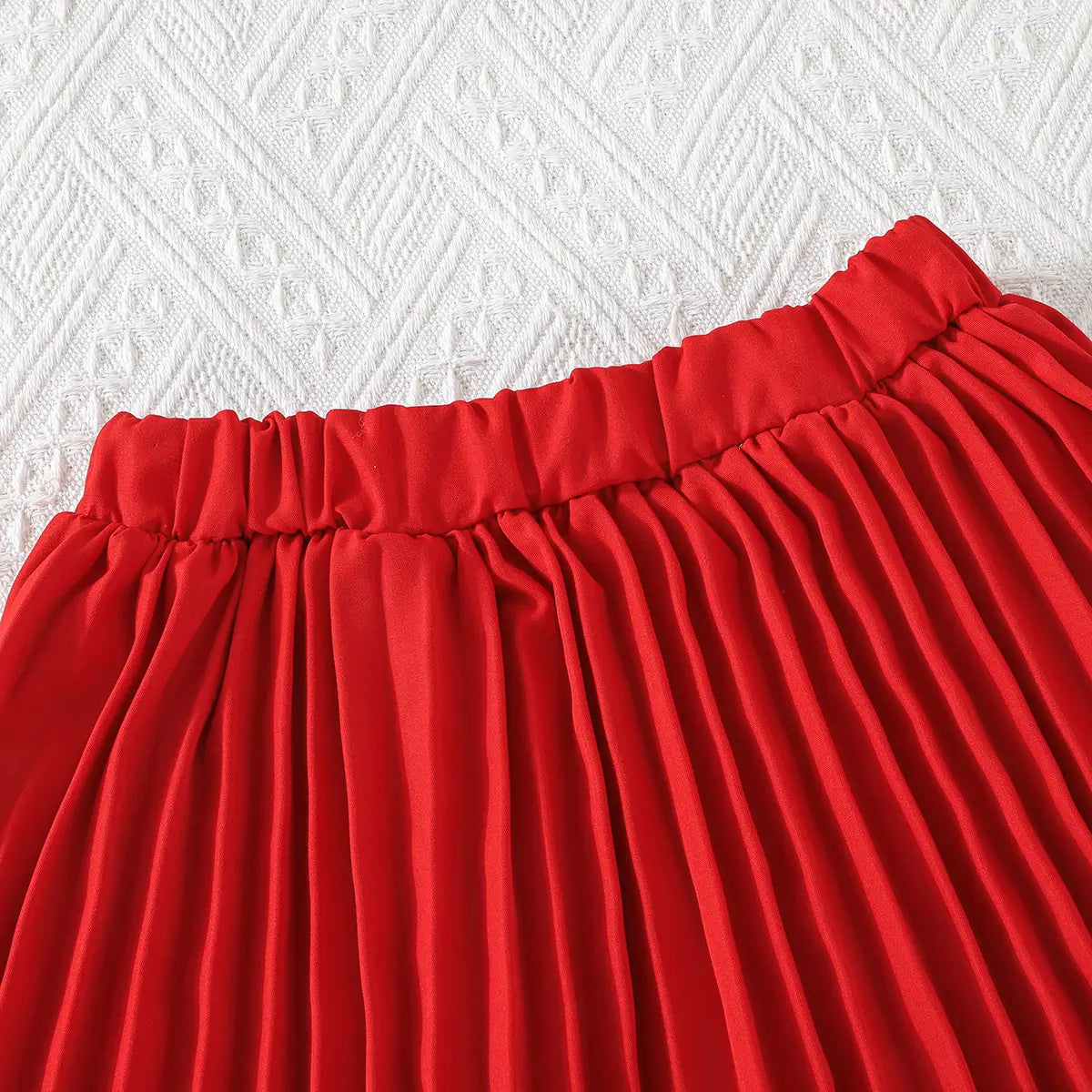 Girls Red Flower Applique Short Sleeves Top With Pleated Skirts Co-ord Sets Sets