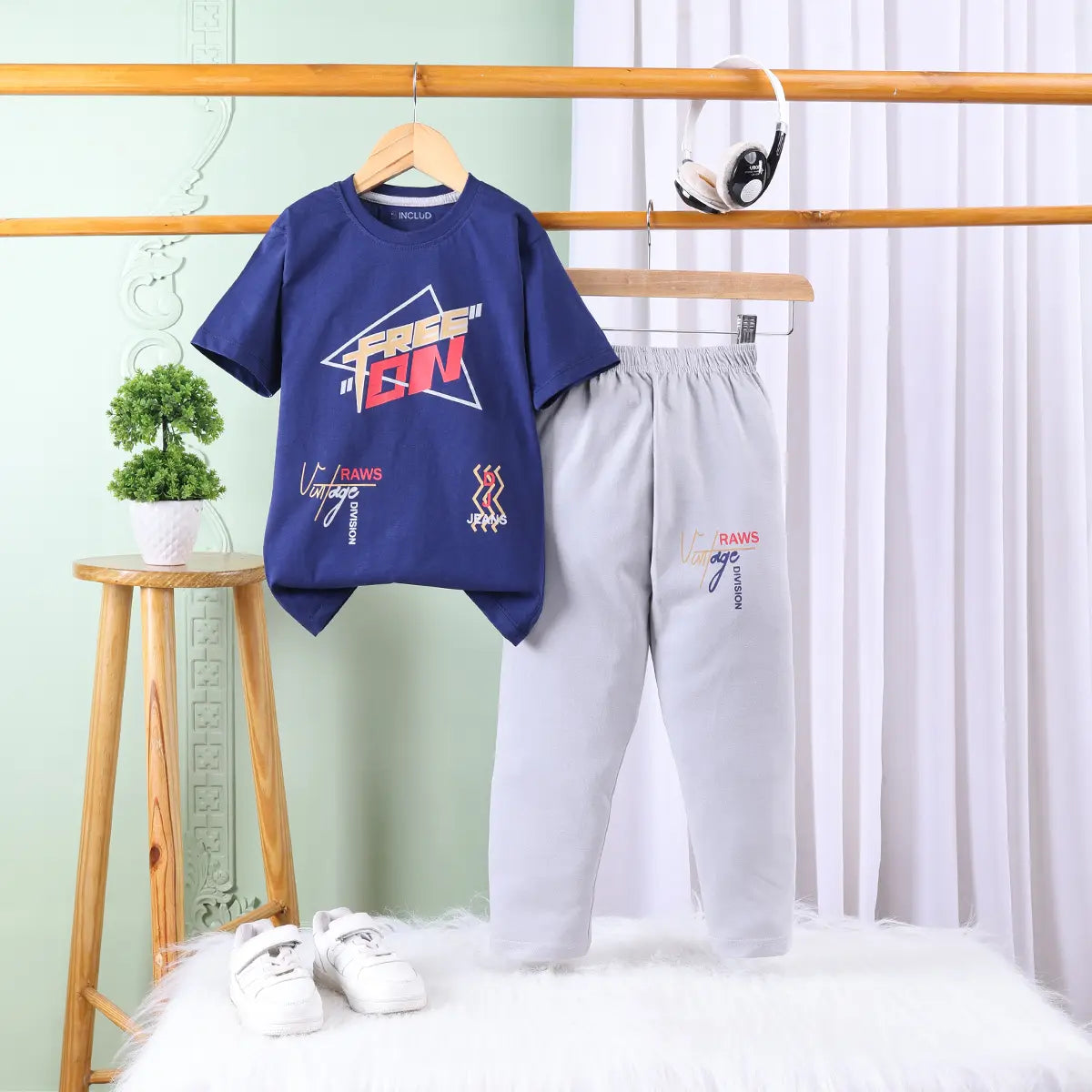Boys Navy Blue Graphics Print T-Shirt With Elasticated Pants Sets Sets Navy Blue 2-3 Y