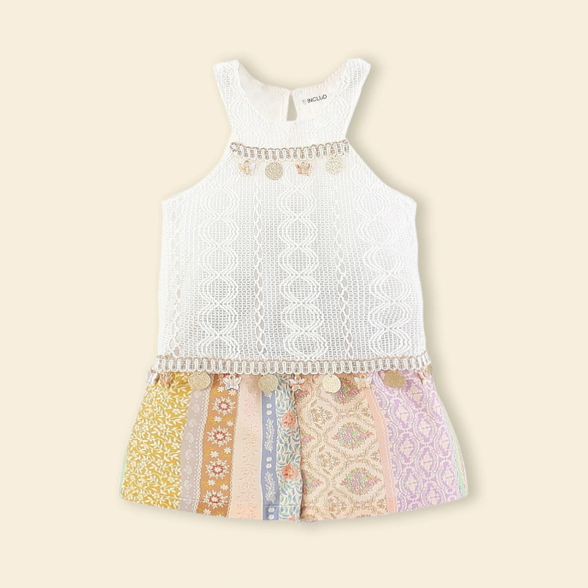 Girls White Lace Halter Top With Printed Shorts Sets Sets