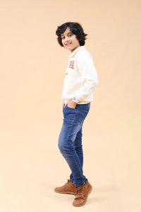 Boys White Full Sleeves Winterwear Sweatshirt Sweatshirts & Hoodies