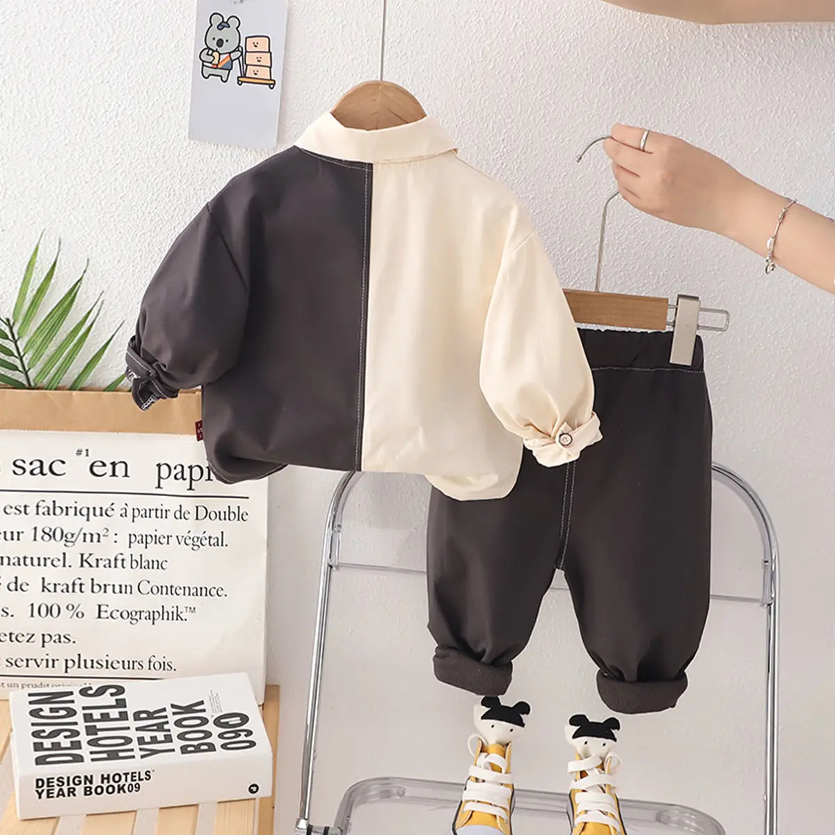Boys Dark Grey Colorblocked Shirt With Jogger Sets Sets