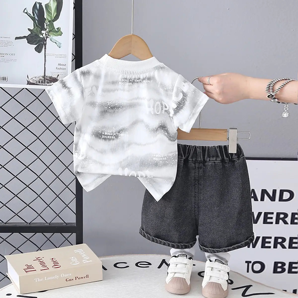 Boys White Typographic Print T-Shirt With Denim Shorts Sets Sets