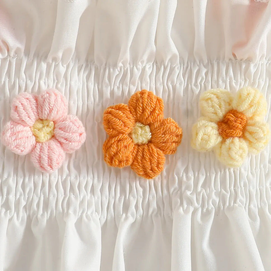 Girls White 3D Flowers Applique Smocked Top With Pant Sets Sets