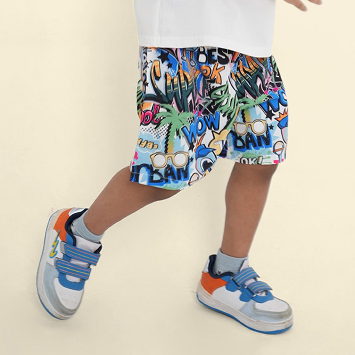 Boys Multicolor Graphic Print Elasticated Shorts Shorts