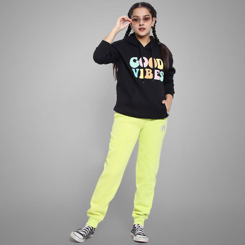 Girls Printed Full Sleeves Hooded  Sweatshirt Sweatshirts & Hoodies   