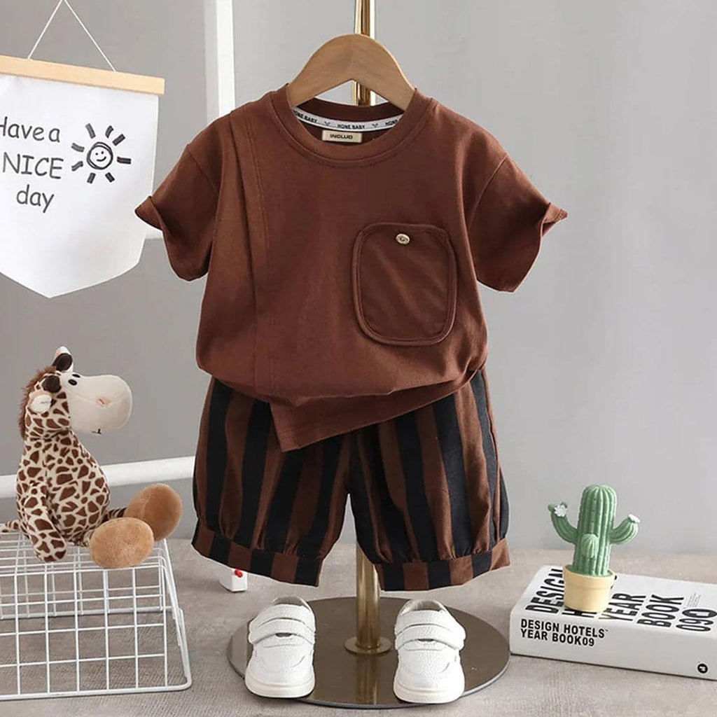 Boys Brown T-shirt with Striped Shorts Set Sets Brown 2-3 Y