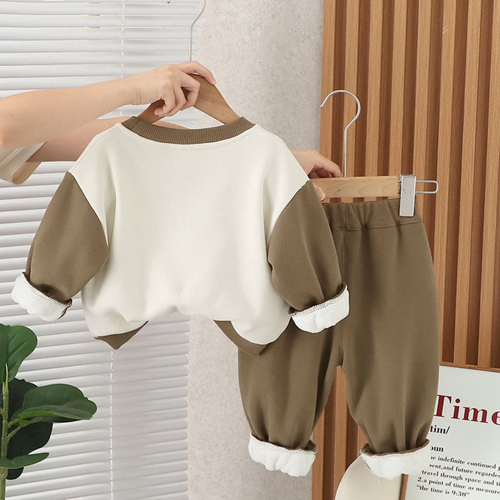 Boys Sweatshirt with Sweatpants Set Winterwear Sets   