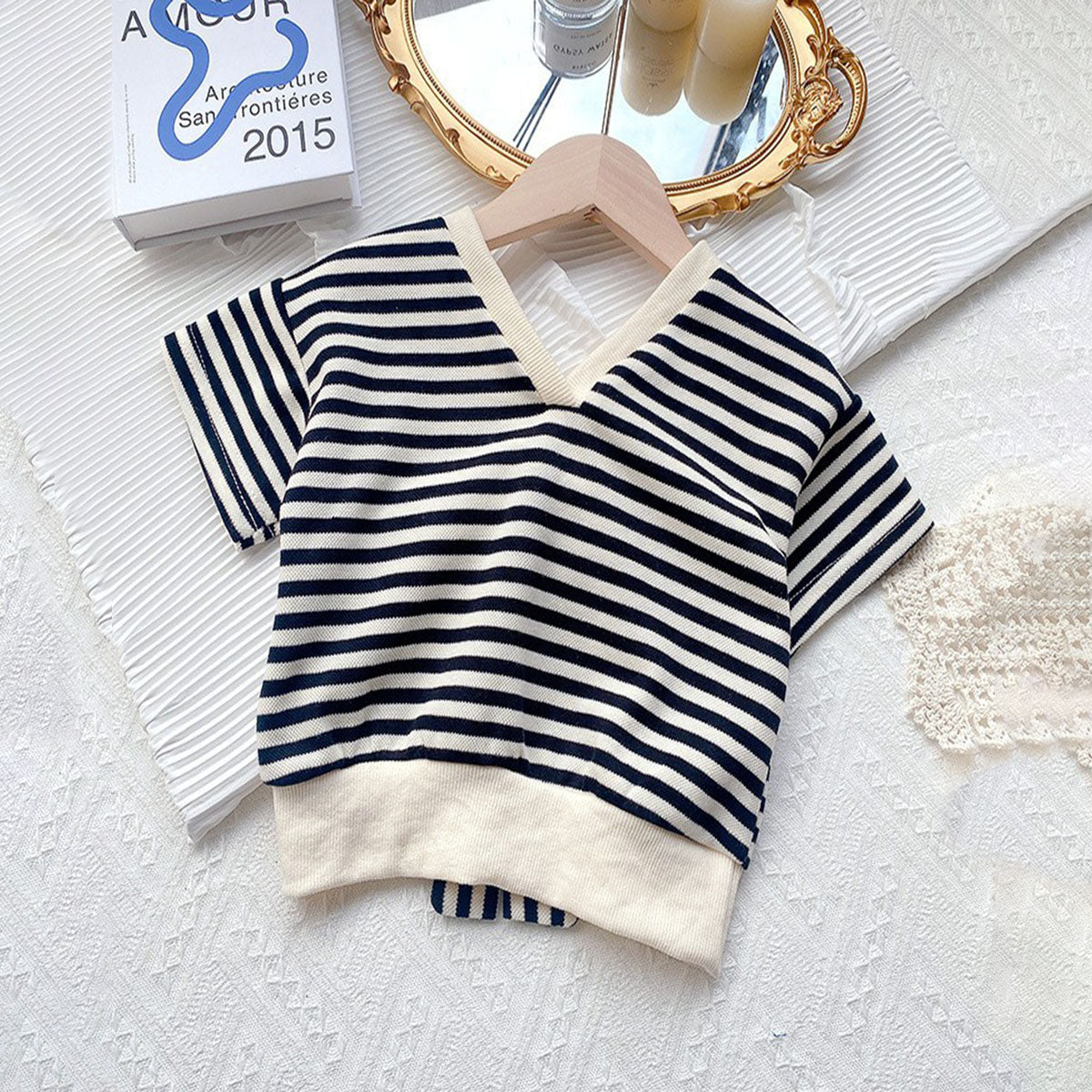 Girls Striped Bow Applique Top With Shorts Sets