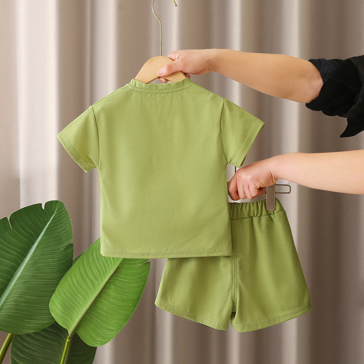 Boys Green Cartoon Patched Short Sleeves T-Shirt With Shorts Set 2 pc. Sets