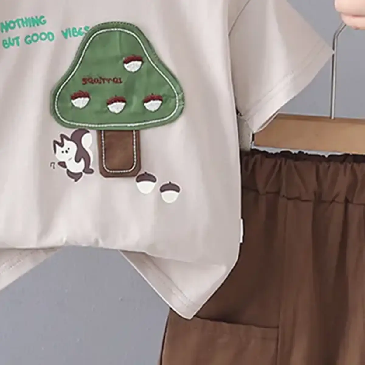 Boys Beige Mushroom Graphic T-Shirt With Shorts Sets Sets