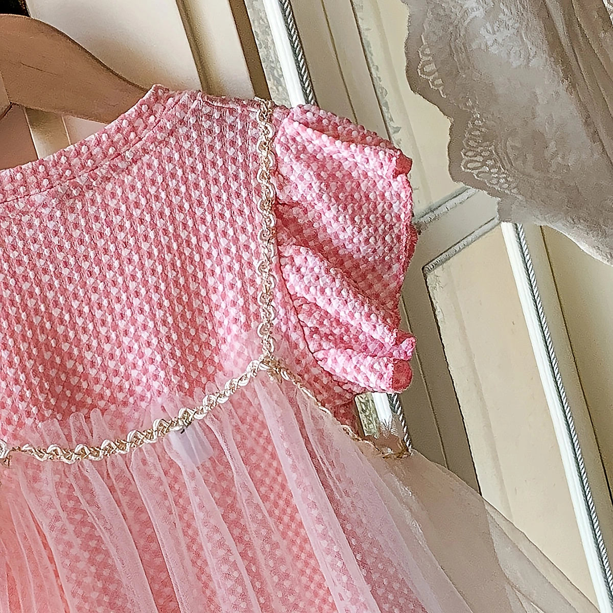 Girls Pink Self Design T-Shirt Dress & Overlay Tulle Pinafore Dress Casual Dresses