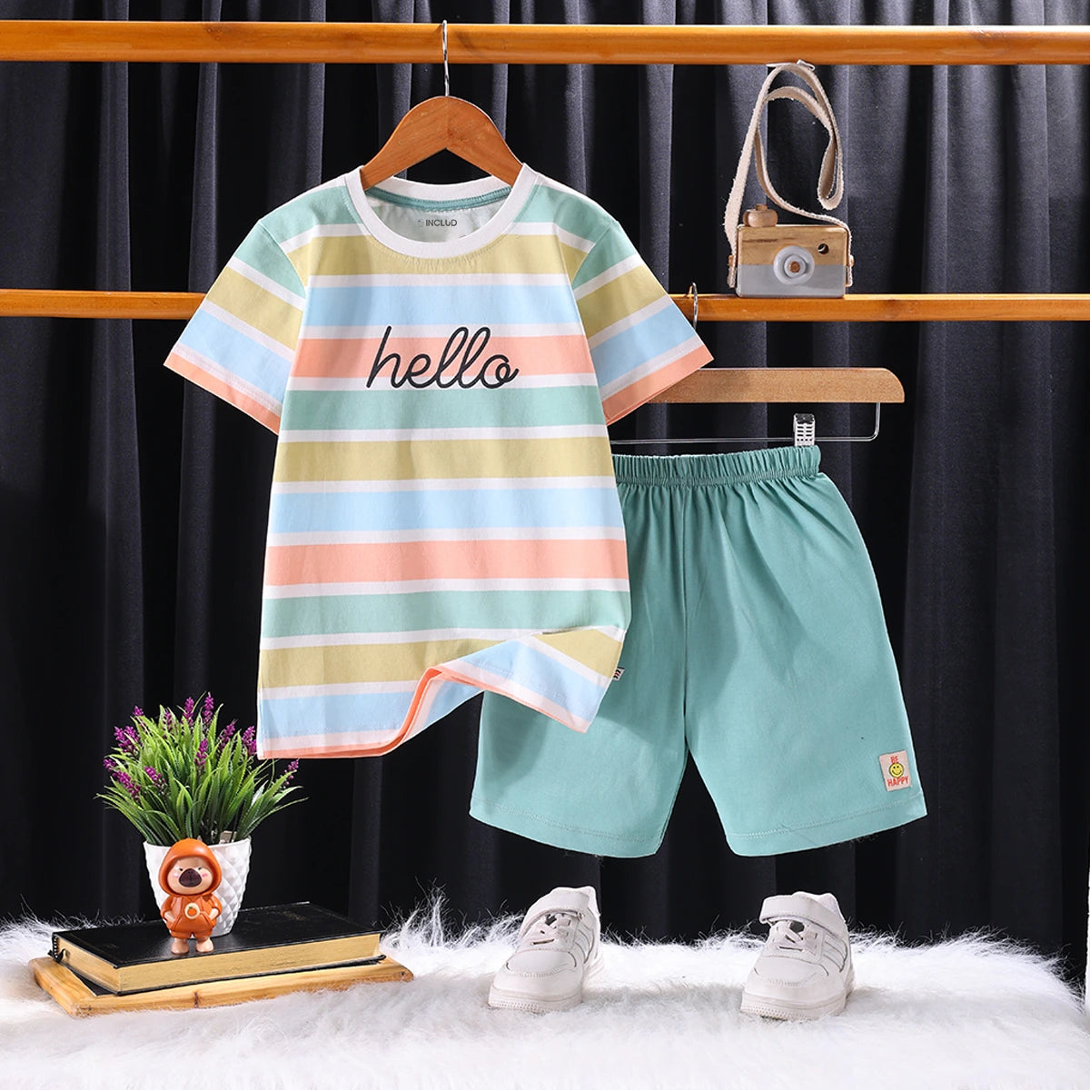 Boys Green Striped Hello Printed T-Shirt With Shorts Sets Sets Green 1-2 Y