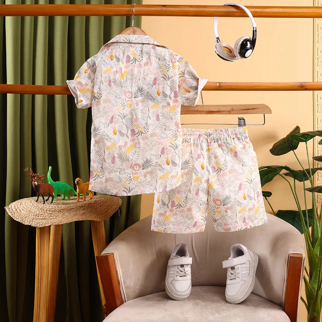Boys Grey Animal Printed Short Sleeve Shirt With Printed T-Shirt and Shorts Sets Sets
