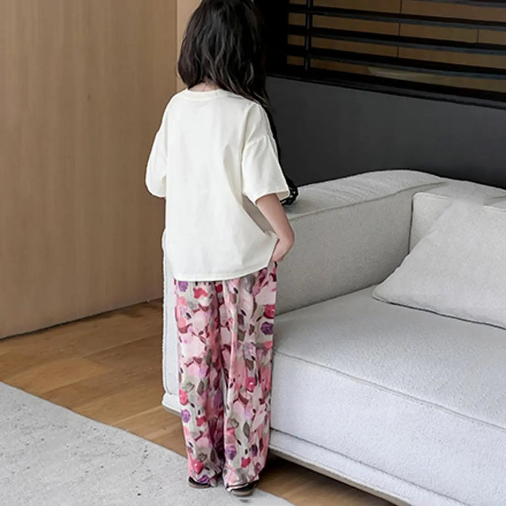 Girls Off White Graphics Oversized T-Shirt With Printed Wide Leg Pant Sets Sets