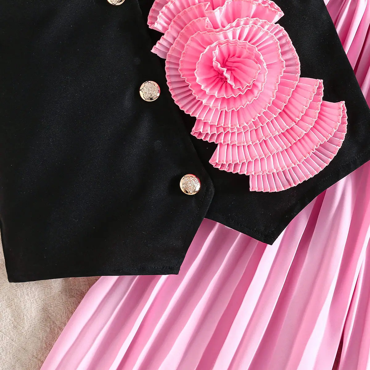 Girls Pink Applique Embroidered Top With Pleated Pants Sets Sets