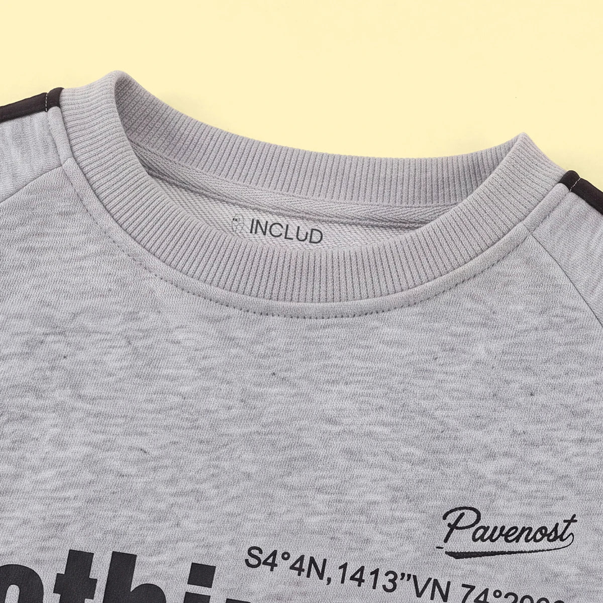 Boys Grey Typographic Printed Sweatshirt With Pants Set Sets