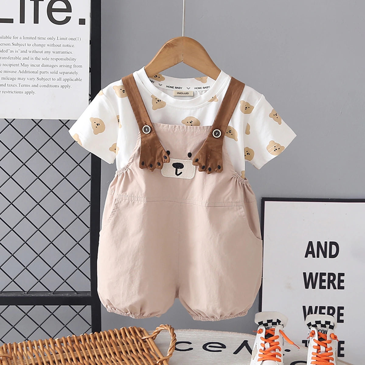 Girls Light Pink Embroidered Dungaree With Bear Print T-Shirt Set Sets Light Pink 1-2 Y