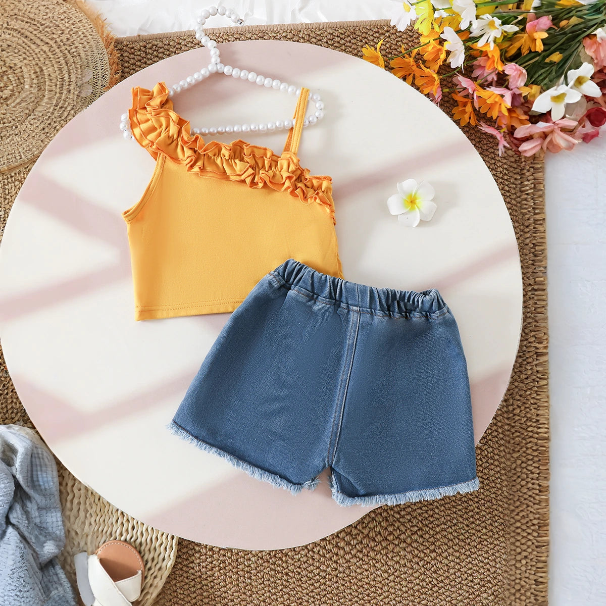 Girls Yellow Ruffle One-Shoulder Top With Daisy Print Denim Shorts Sets Sets