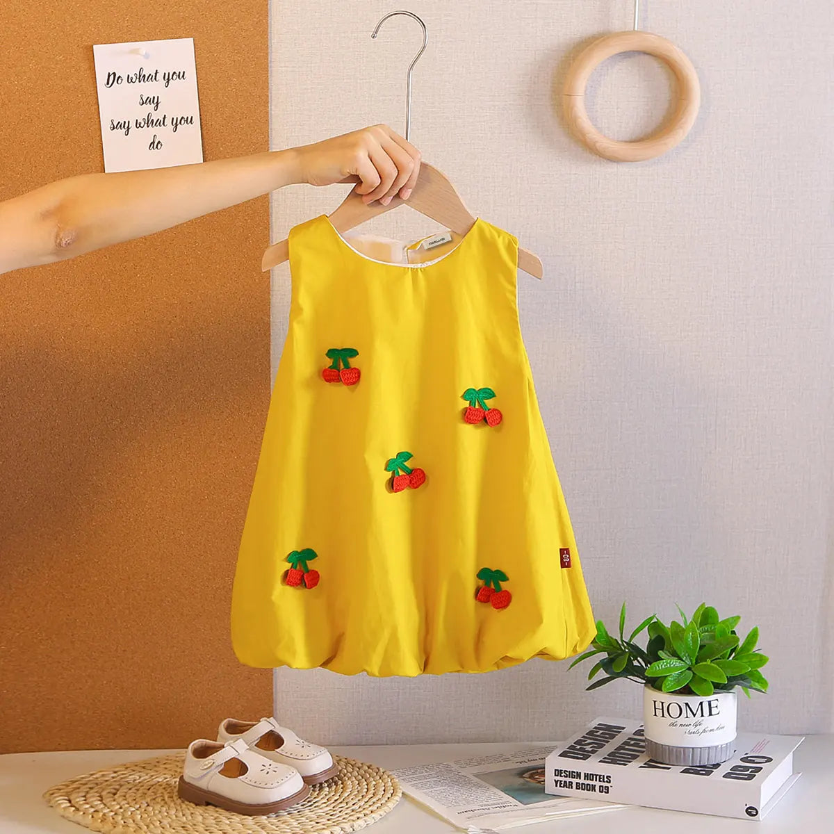 Girls Yellow Cherry Applique Sleeveless Balloon Dress Casual Dresses Yellow 1-2 Y
