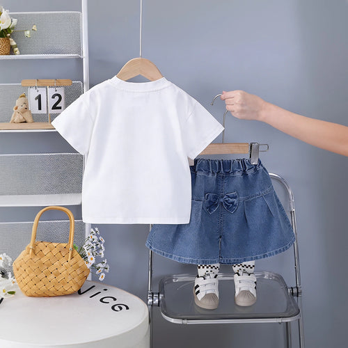 Girls White Floral Embellished T-Shirt With Pleated Denim Shorts Set Sets