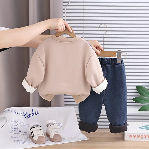 Boys Khaki Typographic Printed Sweatshirt With Denim Pants Set Sets