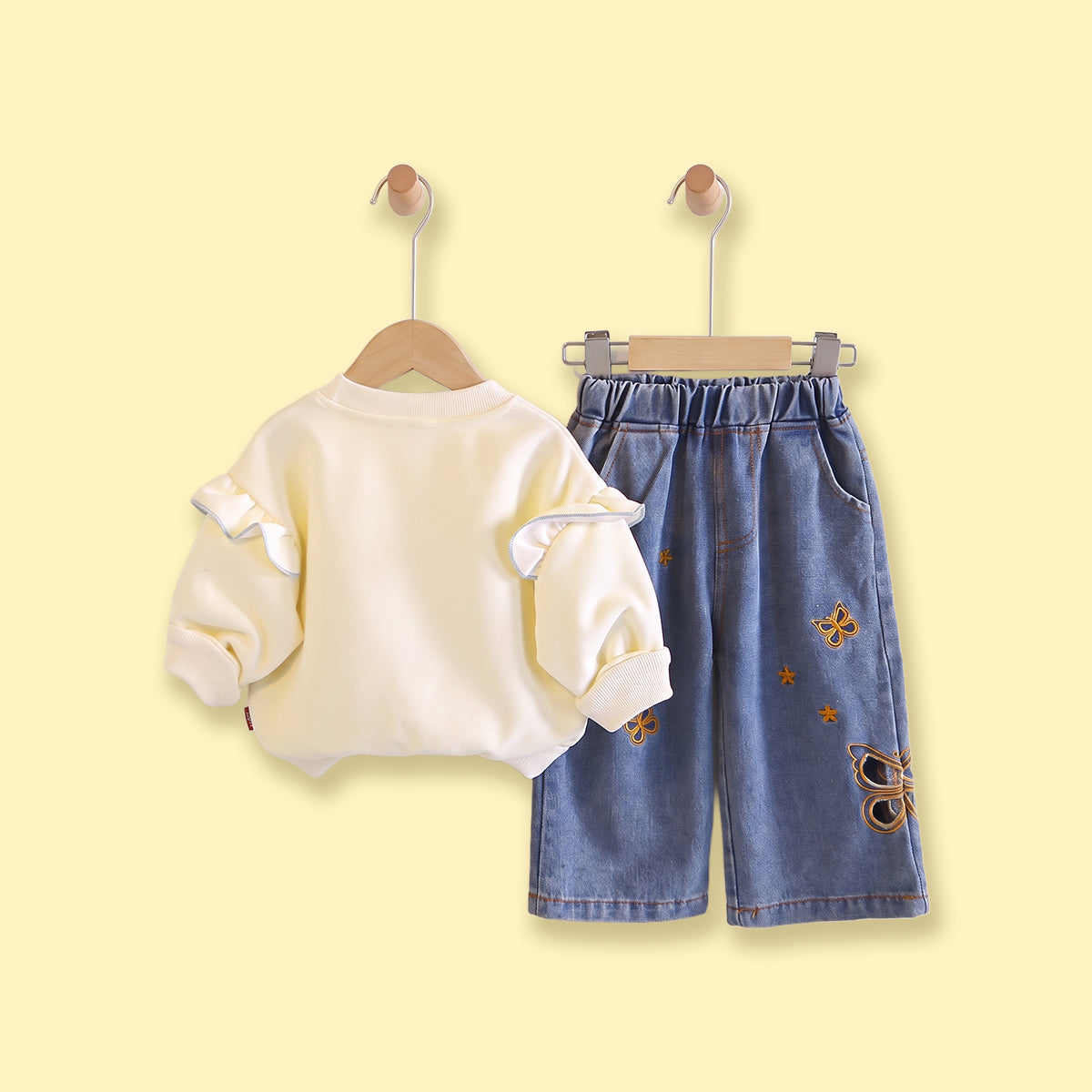 Girls Cream Butterfly Embellished Sweatshirt & Denim Pants Sets Sets