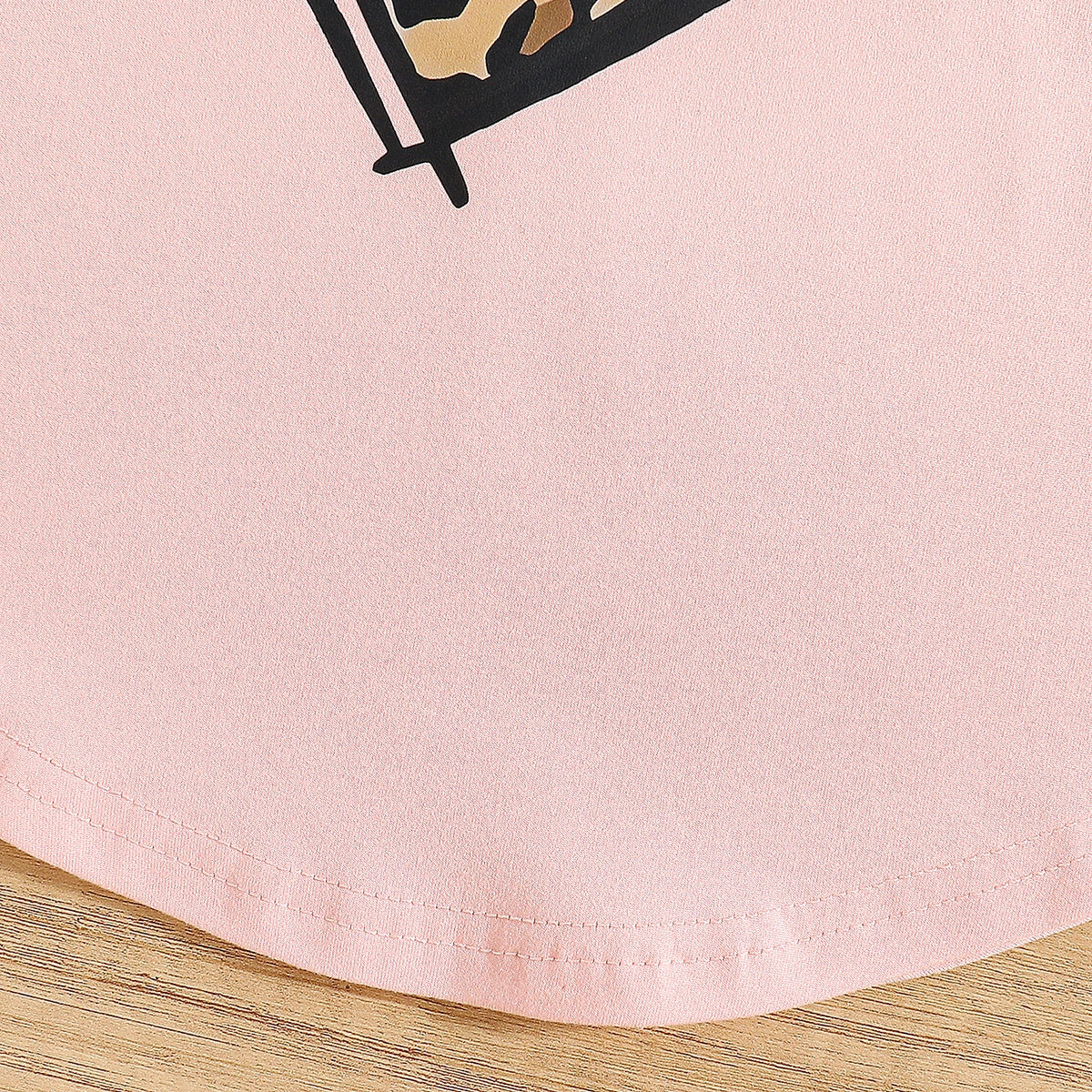 Girls Pink Short Sleeve Heart Print T-Shirt With Pants Sets 2 pc. Sets