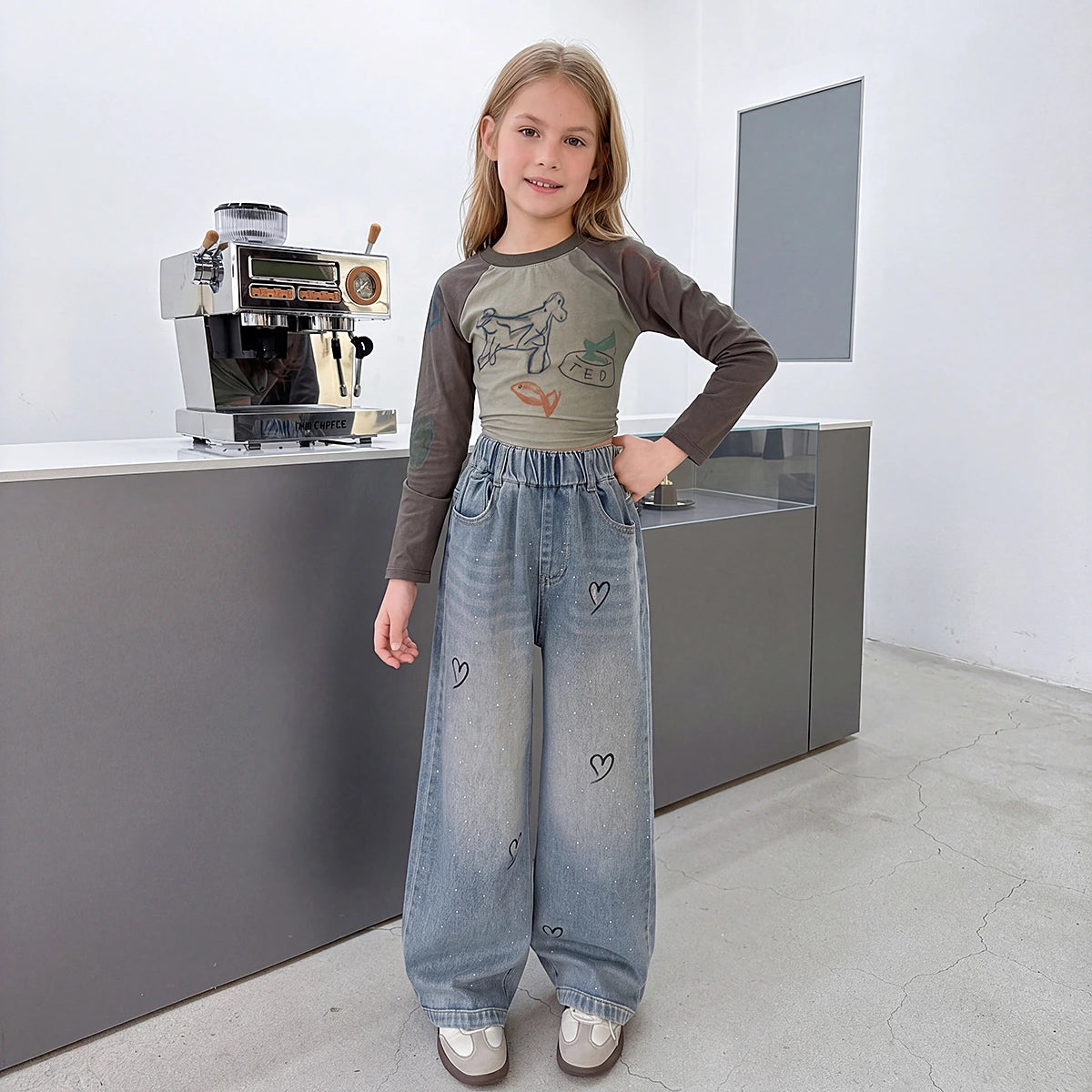 Girls Light Blue Heart Graphic Loose Fit Denim Jeans Pants Light Blue 5-6 Y