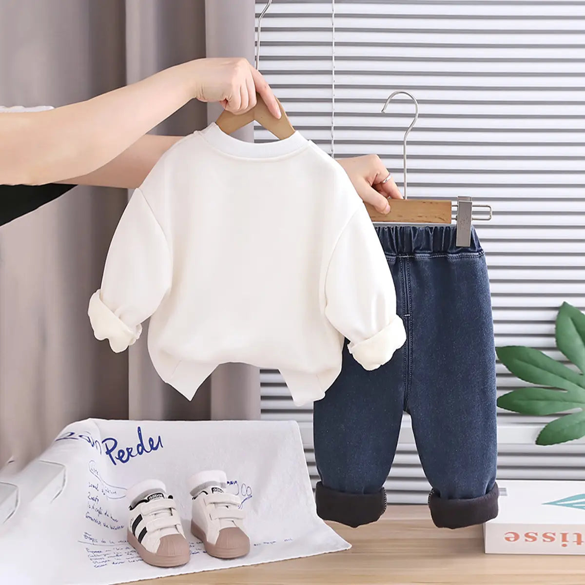 Boys White Typographic Printed Sweatshirt With Denim Pants Set Sets