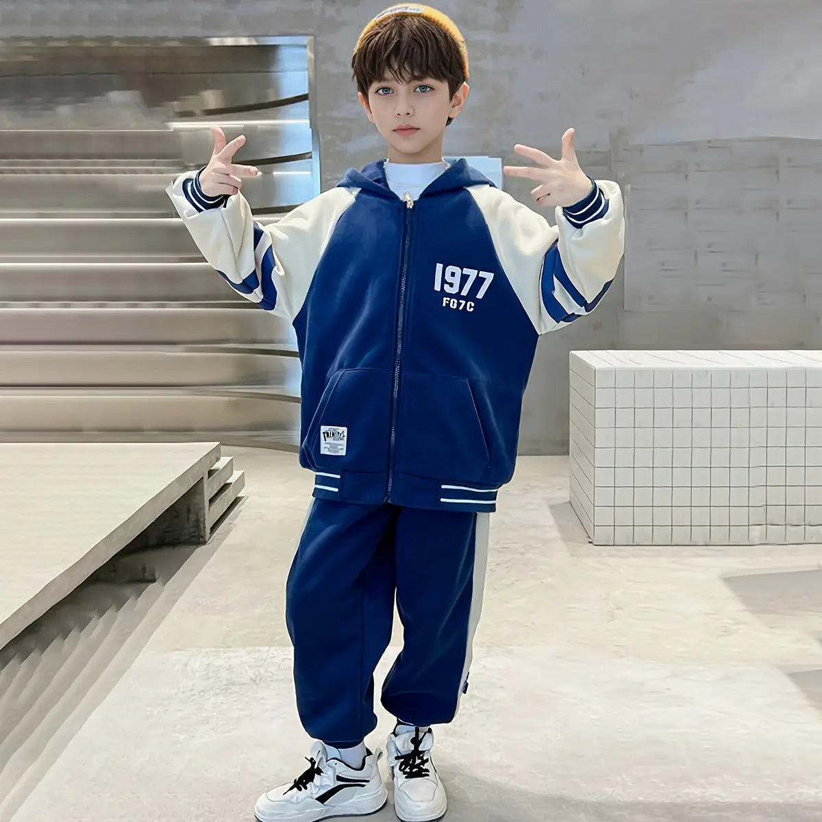 Boys Blue Alphanumeric Printed Oversized Hooded Zipper Jacket With Jogger Sets Sets