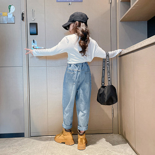 Girls White Printed Long Sleeve Top With Denim Jeans Sets Sets   