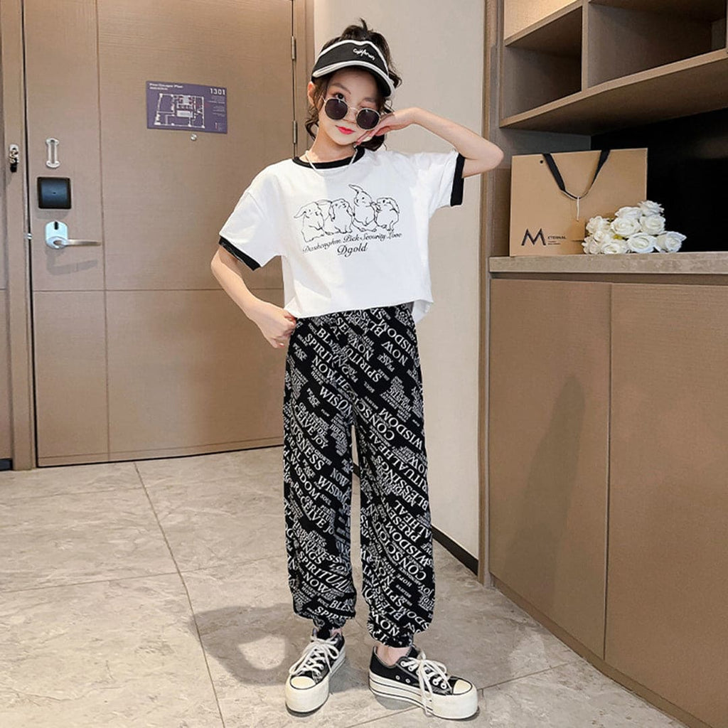 Girls Short Sleeve Graphic T-Shirt With Printed Pants Set