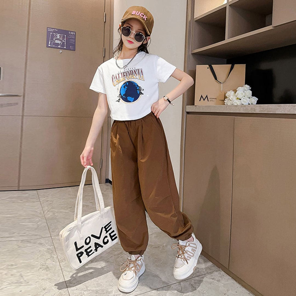 Girls White Graphic Print T-Shirt With Elasticated Jogger