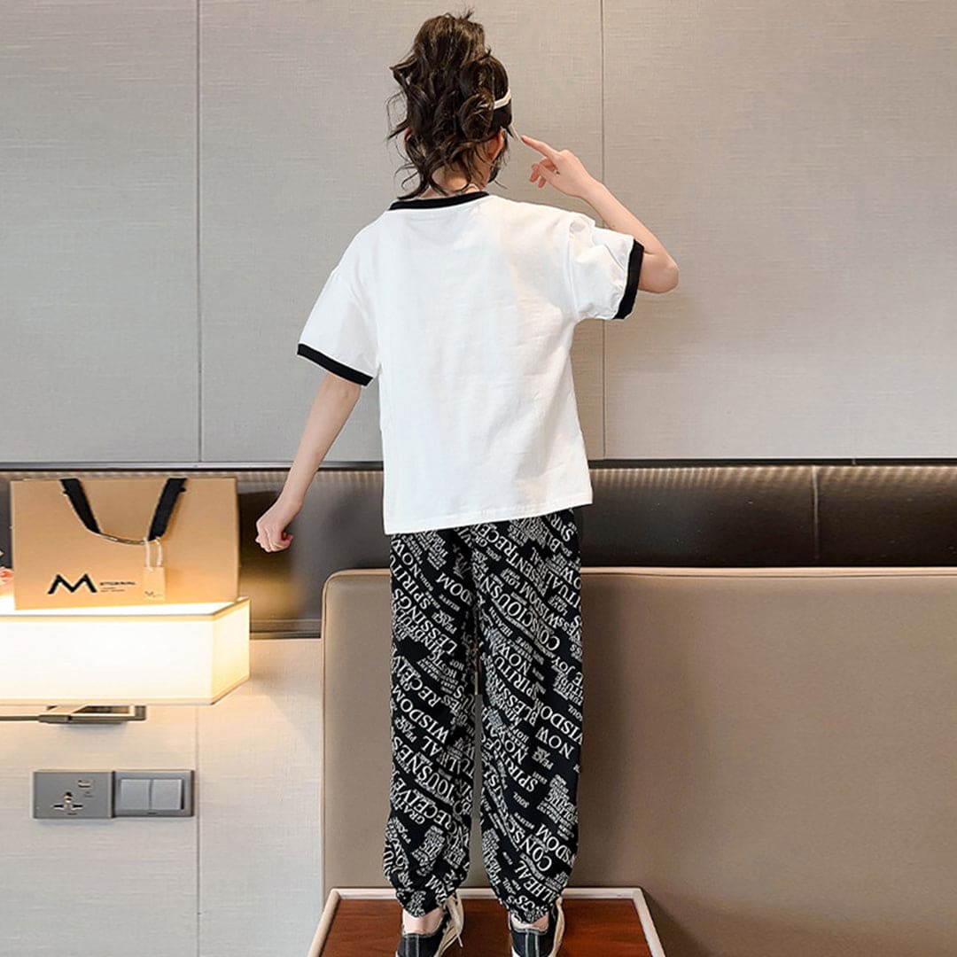 Girls Short Sleeve Graphic T-Shirt With Printed Pants Set Sets   