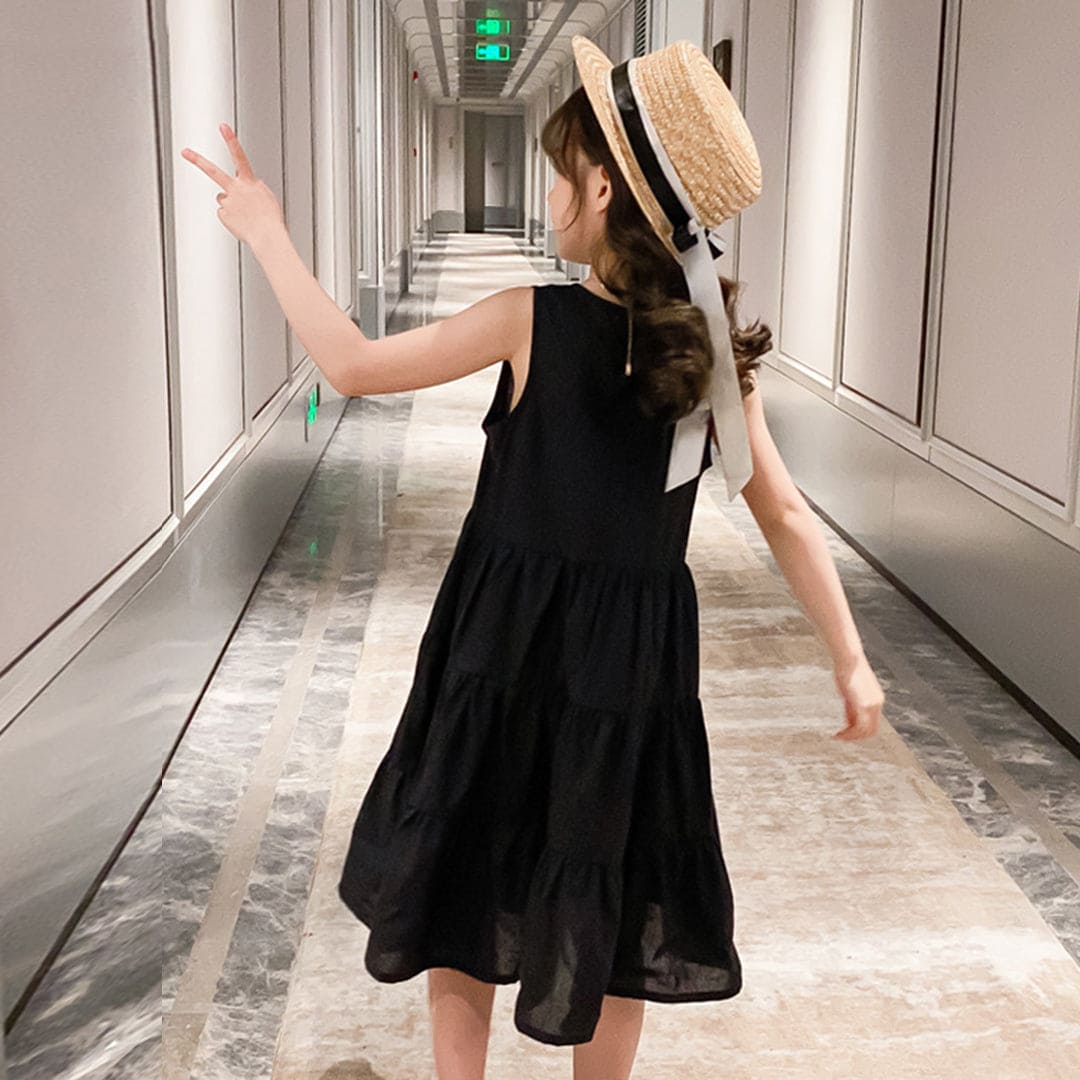 Girls Black Solid Sleeveless Tiered Dress Casual Dresses   