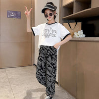 Girls Short Sleeve Graphic T-Shirt With Printed Pants Set Sets   