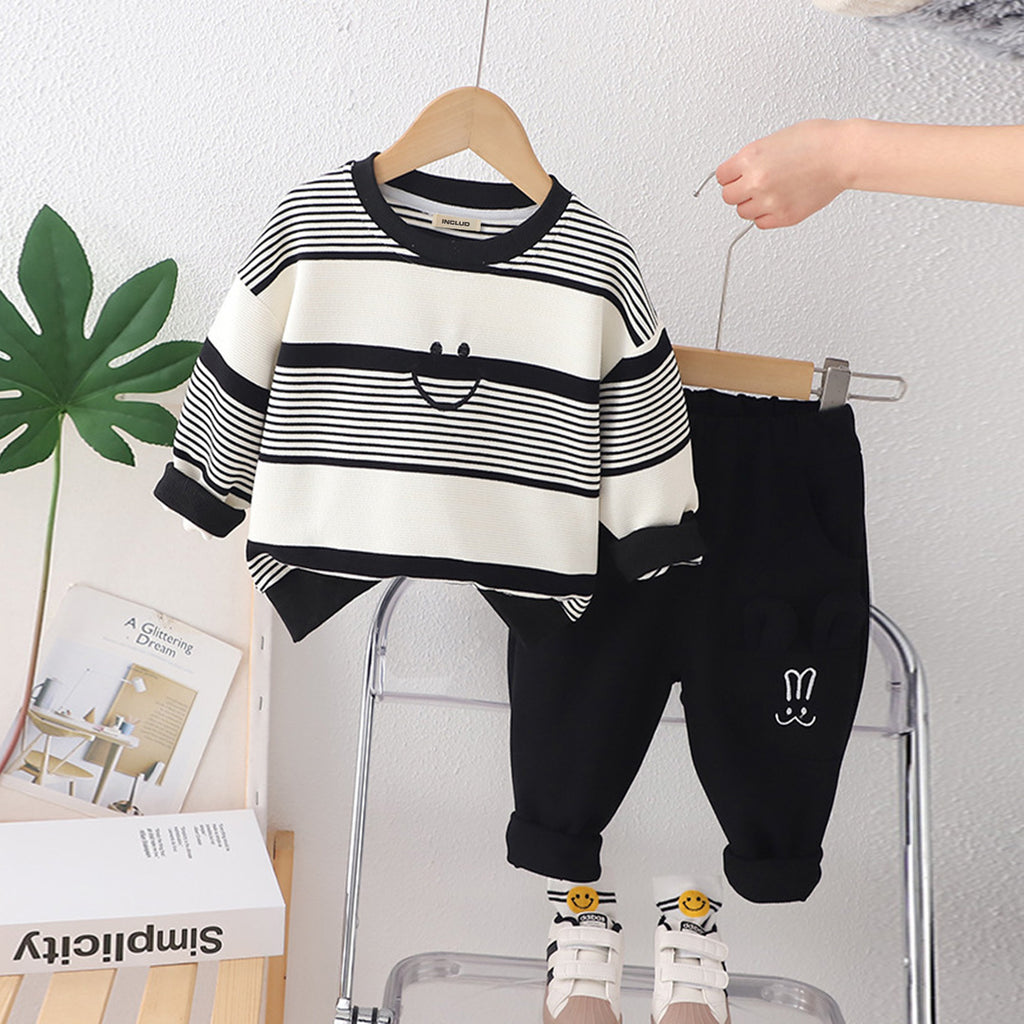 Boys Long Sleeve Smiley Print Black Sweatshirt With Pants Set Sets Black 1-2 Y 