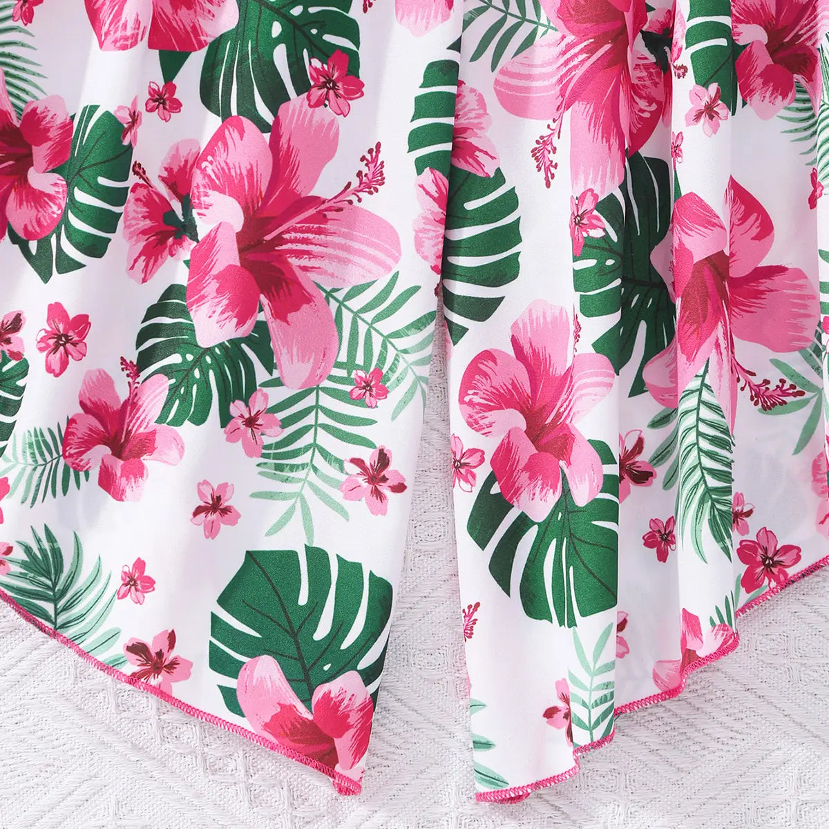 Girls Pink One Shoulder Crop Top With Printed Flared Capri Sets Sets