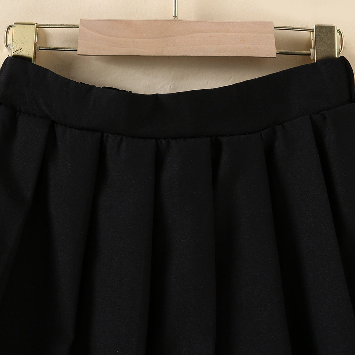 Girls Alphanumeric Printed Crop Top With Black Skirt 2 pc. Sets