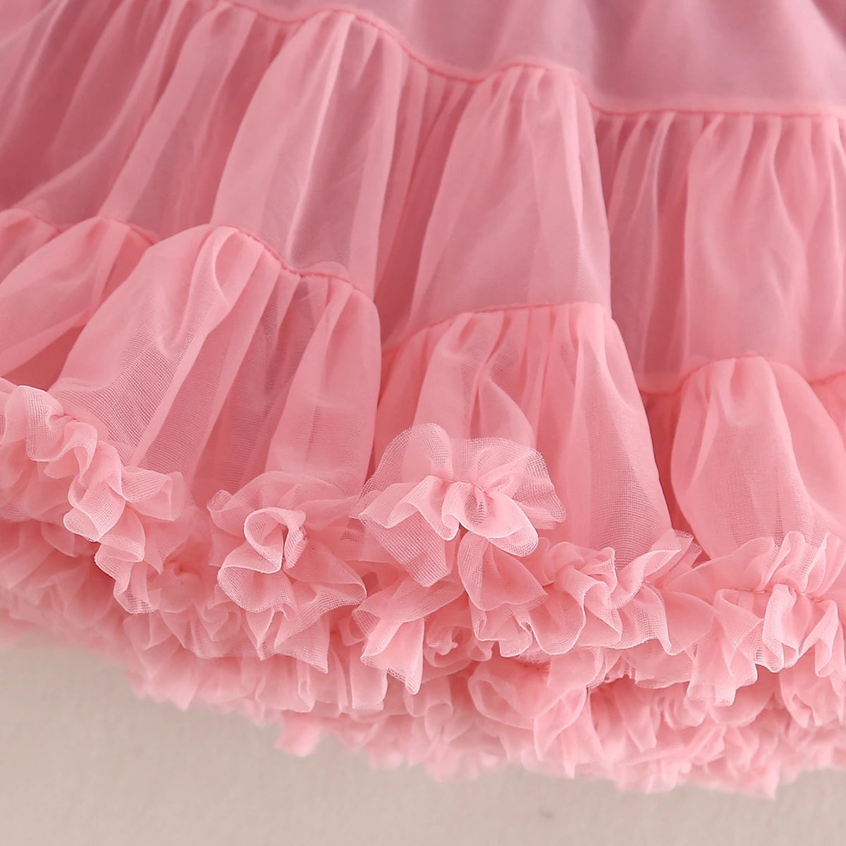Girls Ruffle Sleeveless Top With Peach Tiered Tulle Skirts Set Sets