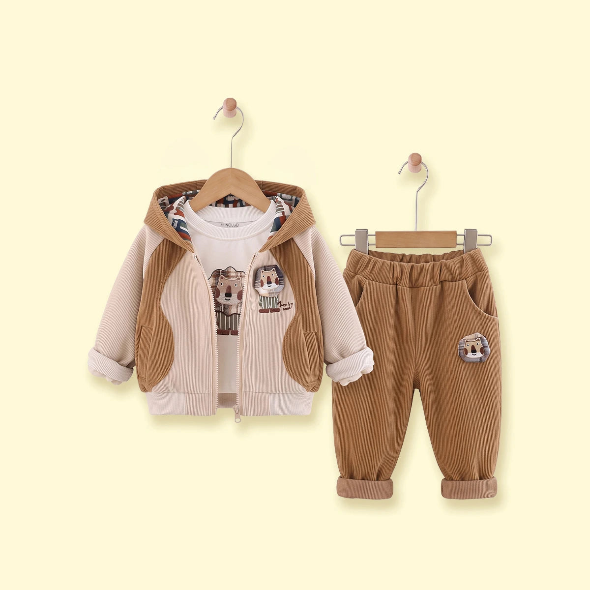 Boys Light Brown Graphic Sweatshirt & Joggers With T-Shirt Sets Sets Light Brown 1-2 Y
