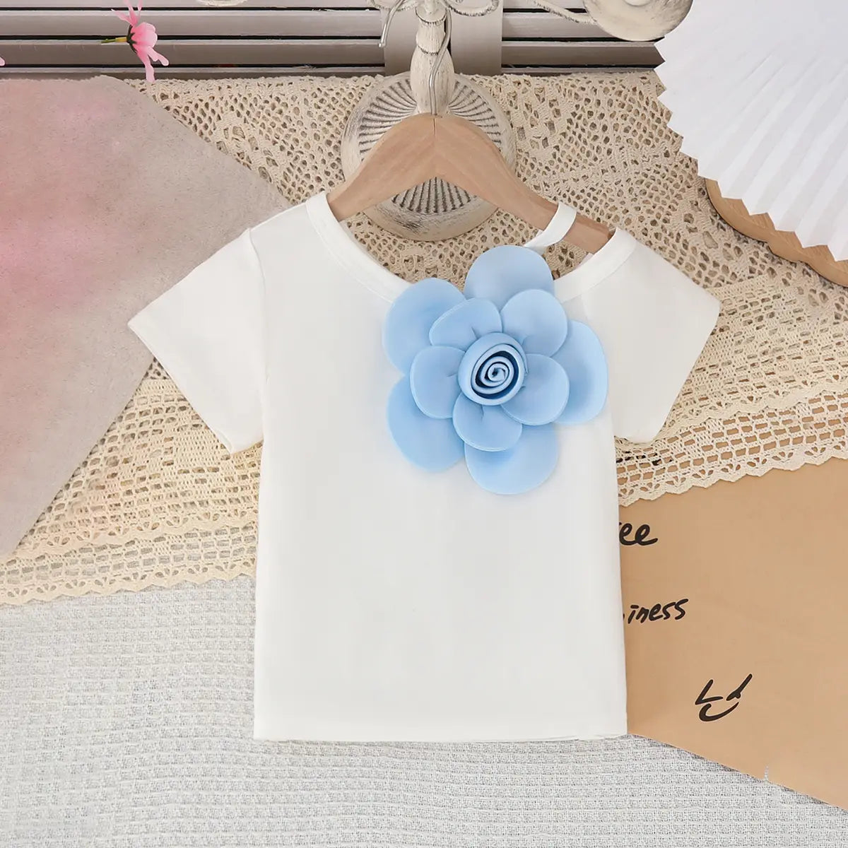 Girl 3D Flower Applique Top With Light Blue Bow Applique Skirt Sets Sets