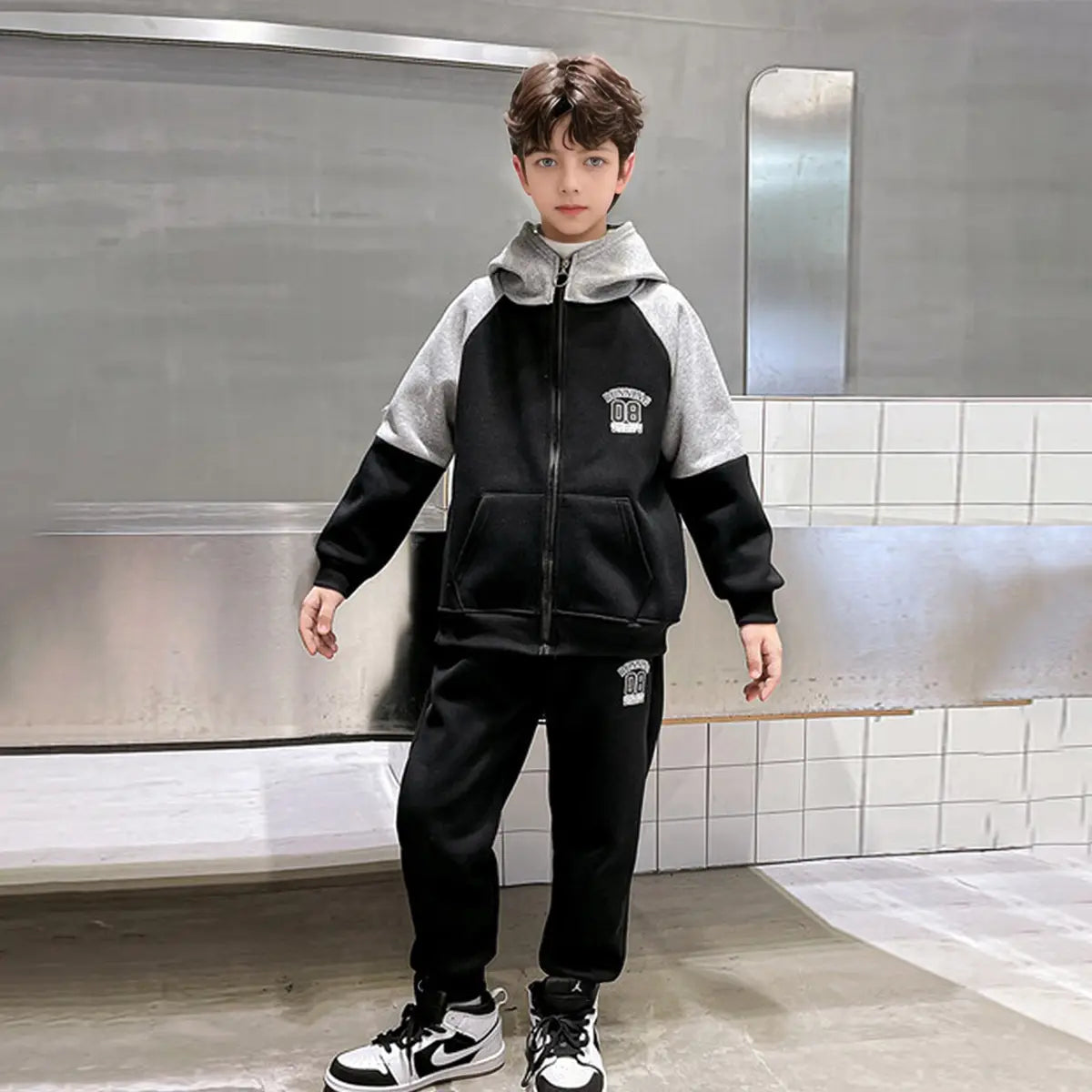 Boys Black Alphanumeric Printed Hooded Zipper Jacket With Jogger Sets Sets