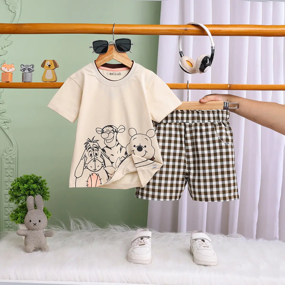 Boys Off White Cartoon Graphics Short Sleeve T-Shirt With Elasticated Shorts Sets Sets Off White 6-12 M