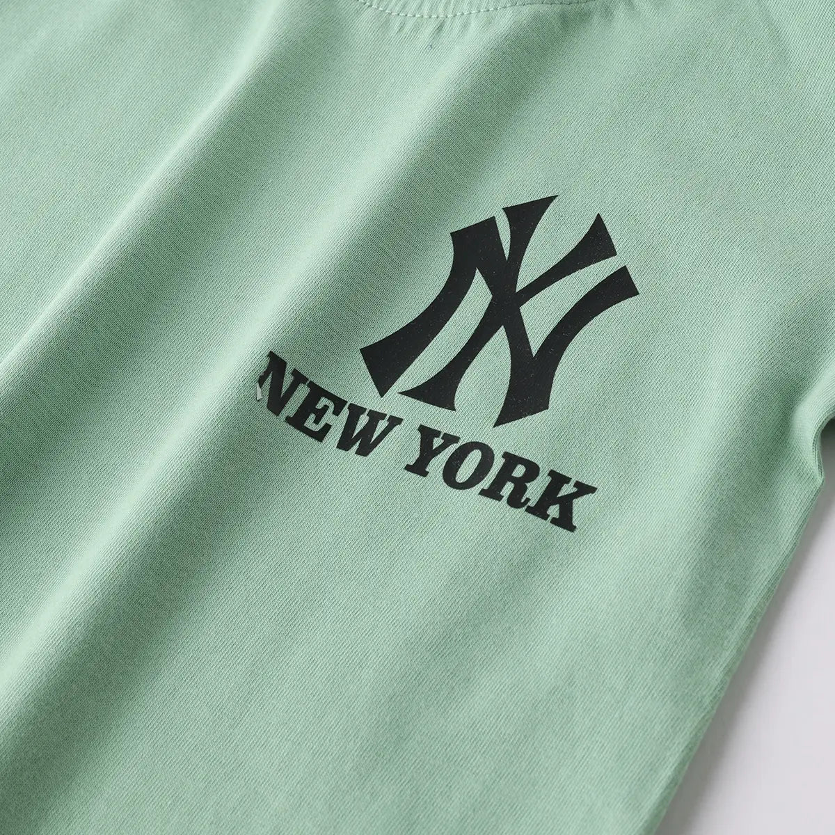 Boys Green Logo Print Short Sleeve T-Shirt With Drawstring Shorts Sets Sets
