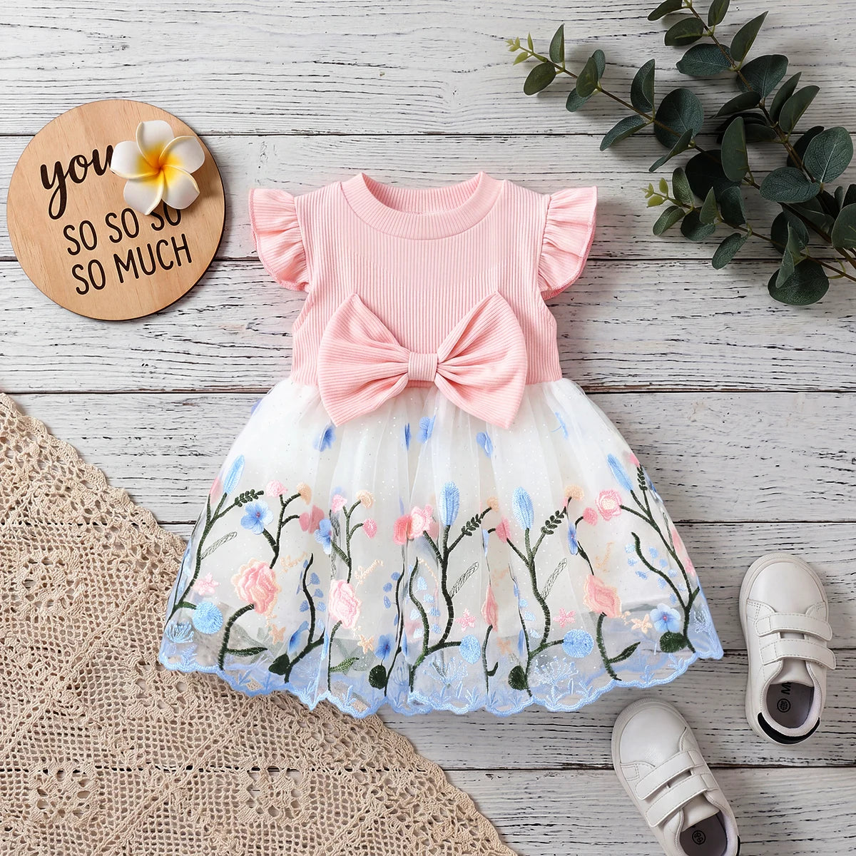 Girls Pink Floral Embroidered Fit And Flare Dress With Bow Details Casual Dresses Pink 1-2 Y