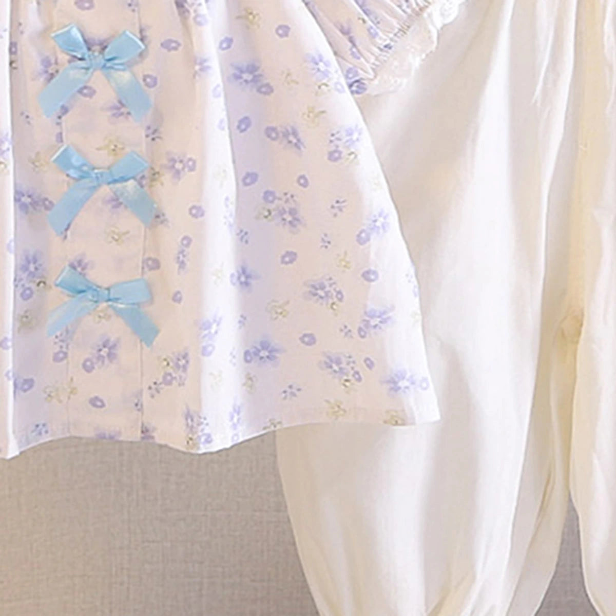 Girls Light Blue Floral Printed Bow Appliqued Top With Pants Sets Sets