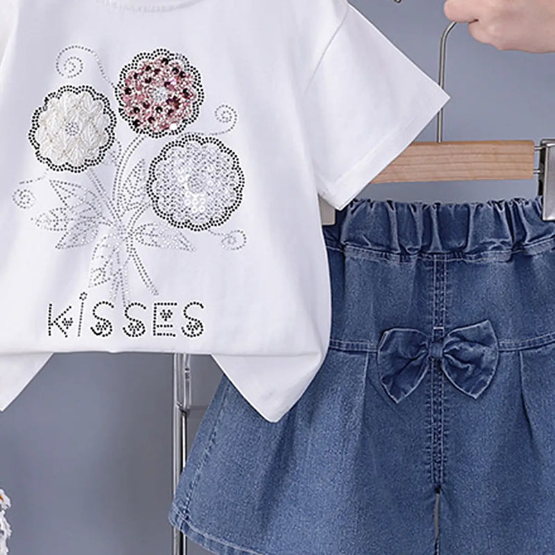 Girls White Flower Embellished T-Shirt With Denim Shorts Sets Sets