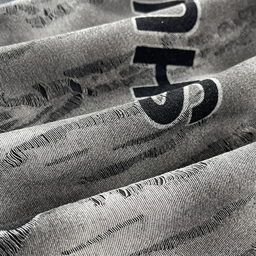 Boys Grey Typographic Printed Sleeveless T-Shirt With Shorts Sets Sets