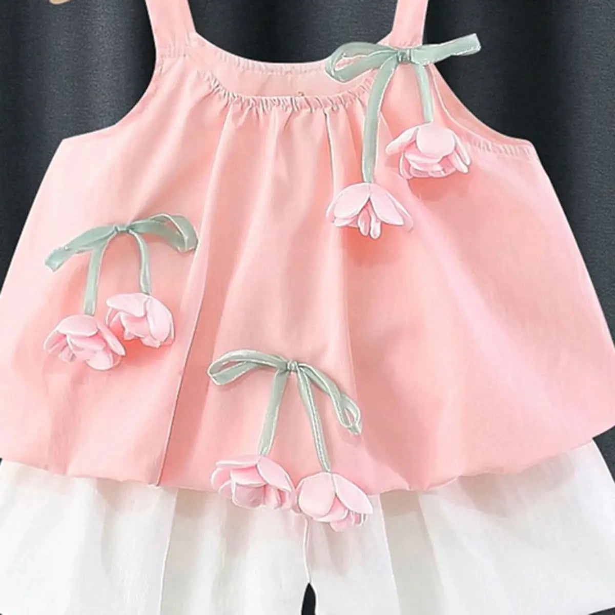 Girls Light Pink Flower Applique Sleeveless Top With Elasticated Shorts Sets 2 pc. Sets